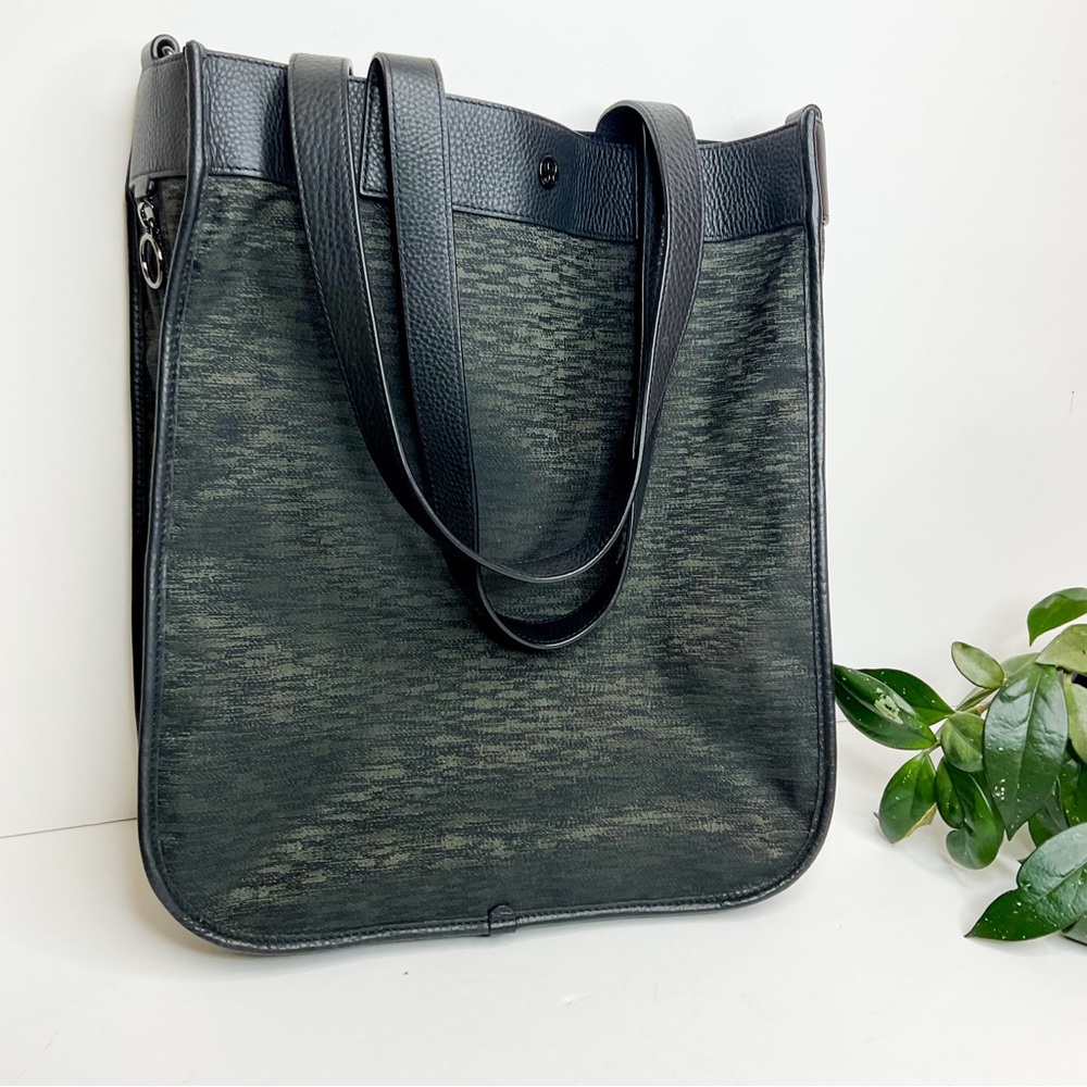Lululemon Athletica Now and Always Black and Dark Green Travel Tote